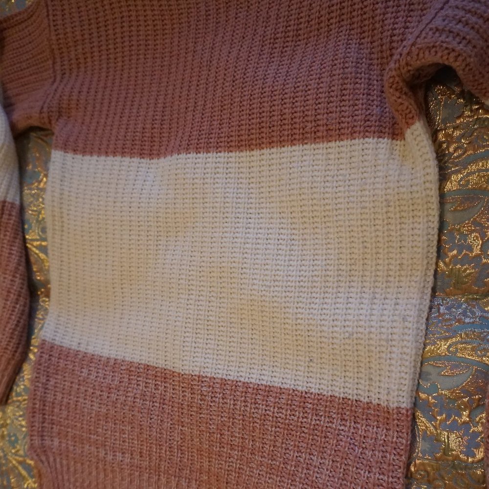 High-Low Sweater - Picture 3 of 3
